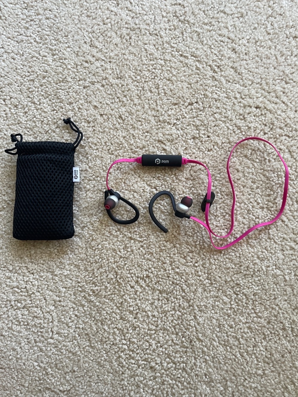 Bluetooth Wireless Sport Earbuds in Pink with Carry Pouch
